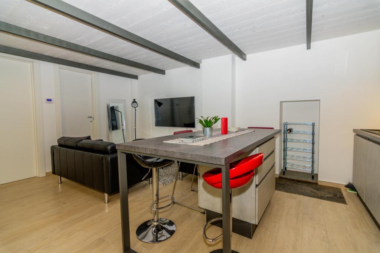 Industrial Loft -Center Of Turin- By Happyhostorino Apartment Bagian luar foto