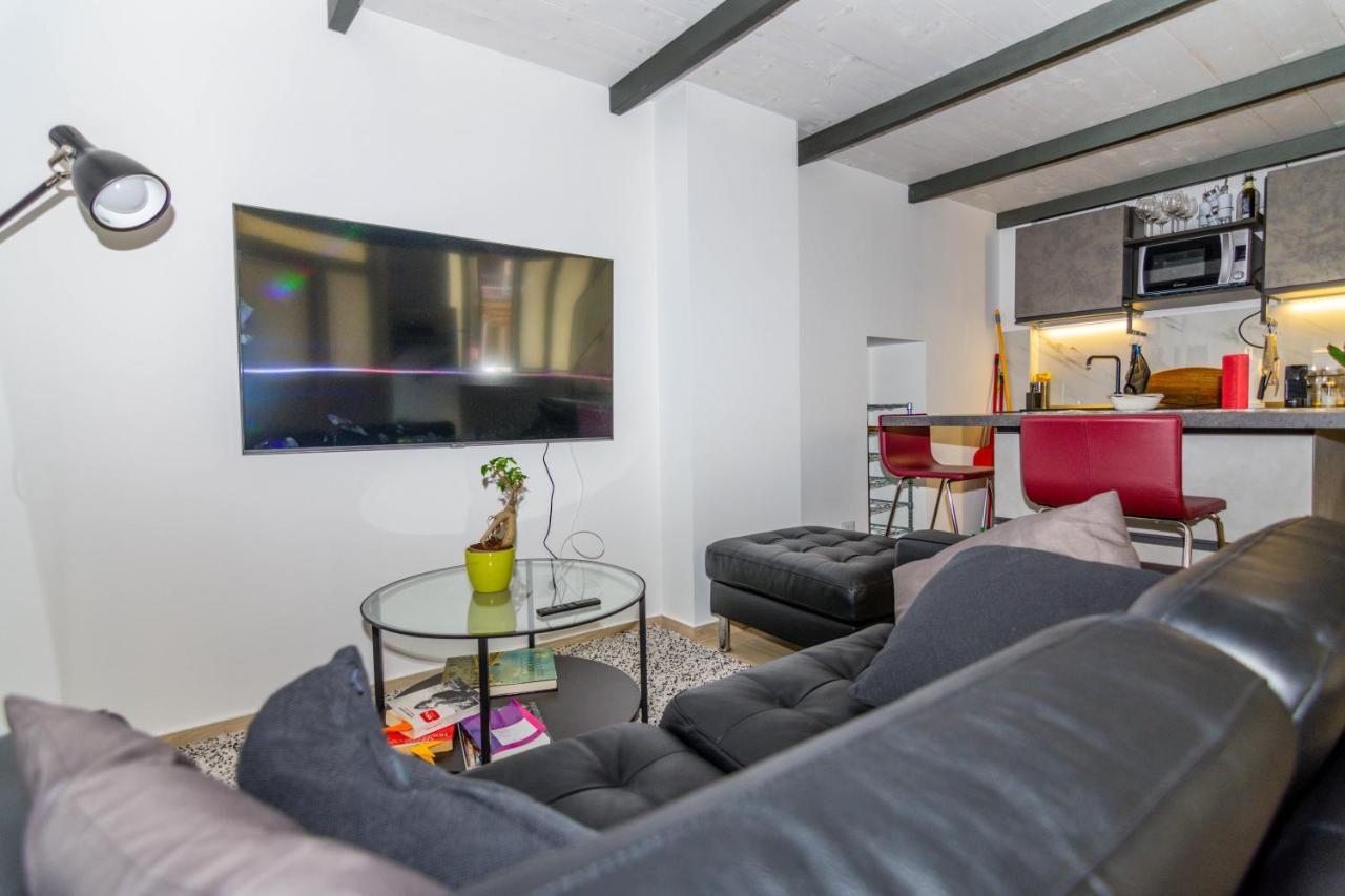 Industrial Loft -Center Of Turin- By Happyhostorino Apartment Bagian luar foto